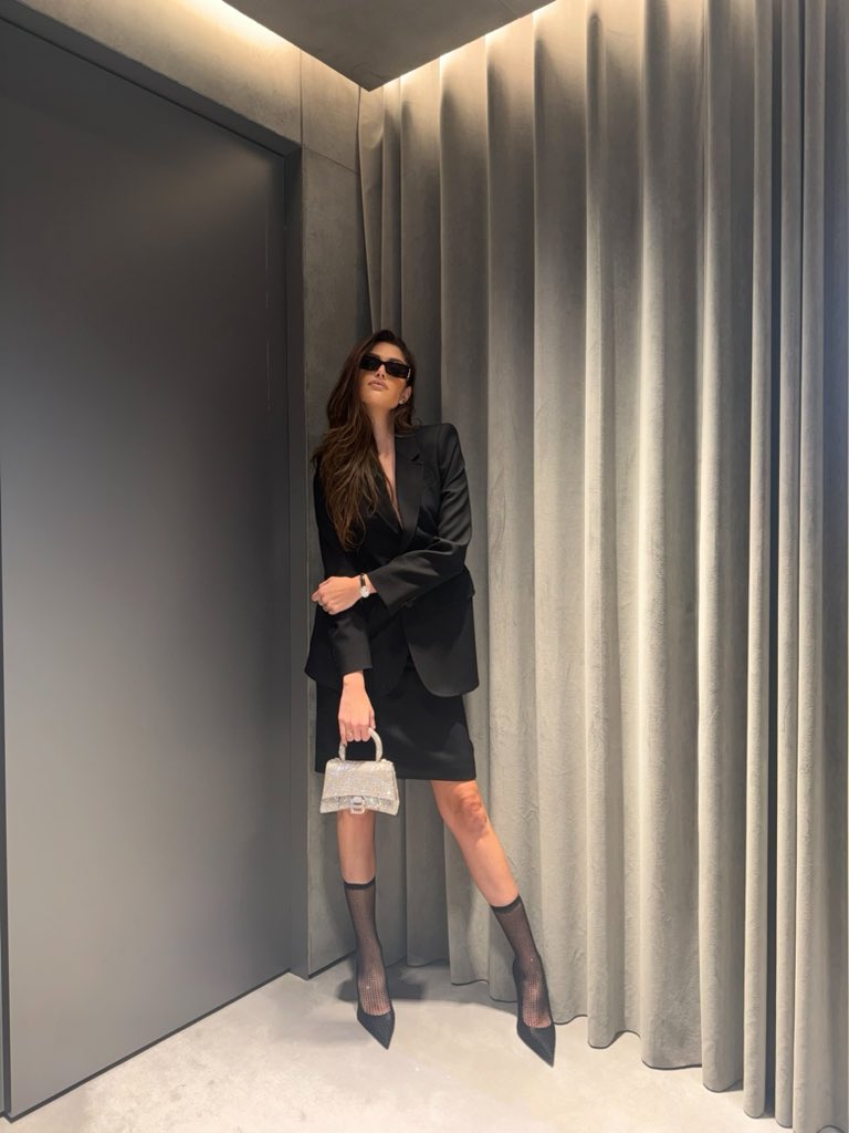 Isabella Menin tweet media