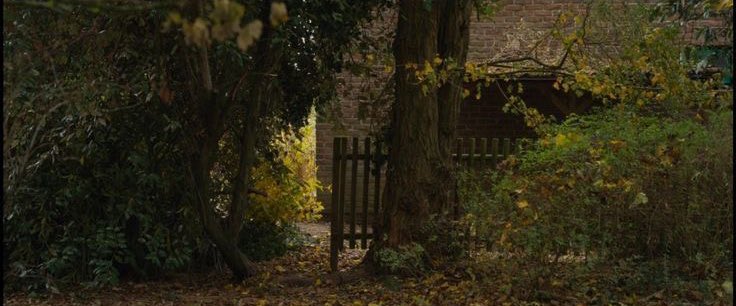 『秘密の森の、その向こう』
祖母･母･娘の3世代が時空を超えて紡ぐ喪失と癒しを描く物語。お母さんの子供の頃と関わることで、母ではなく友達として向き合う演出が良かった。セリーヌ・シアマ監督が醸し出すシンプルだけど懐かしいような心地いい雰囲気が素敵です。