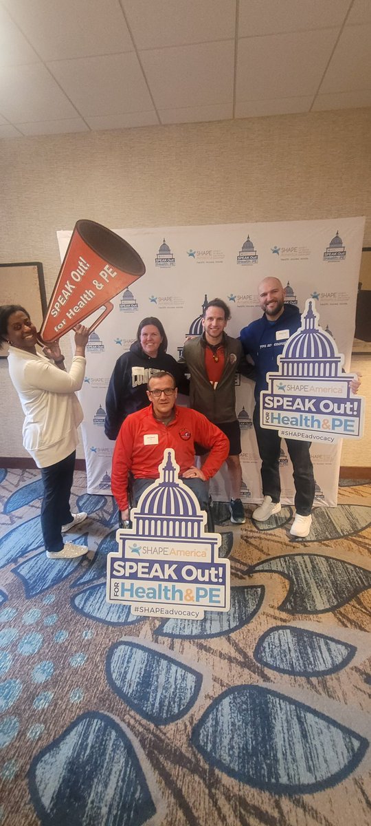 Mr. Niehoff’s P.E. tweet media