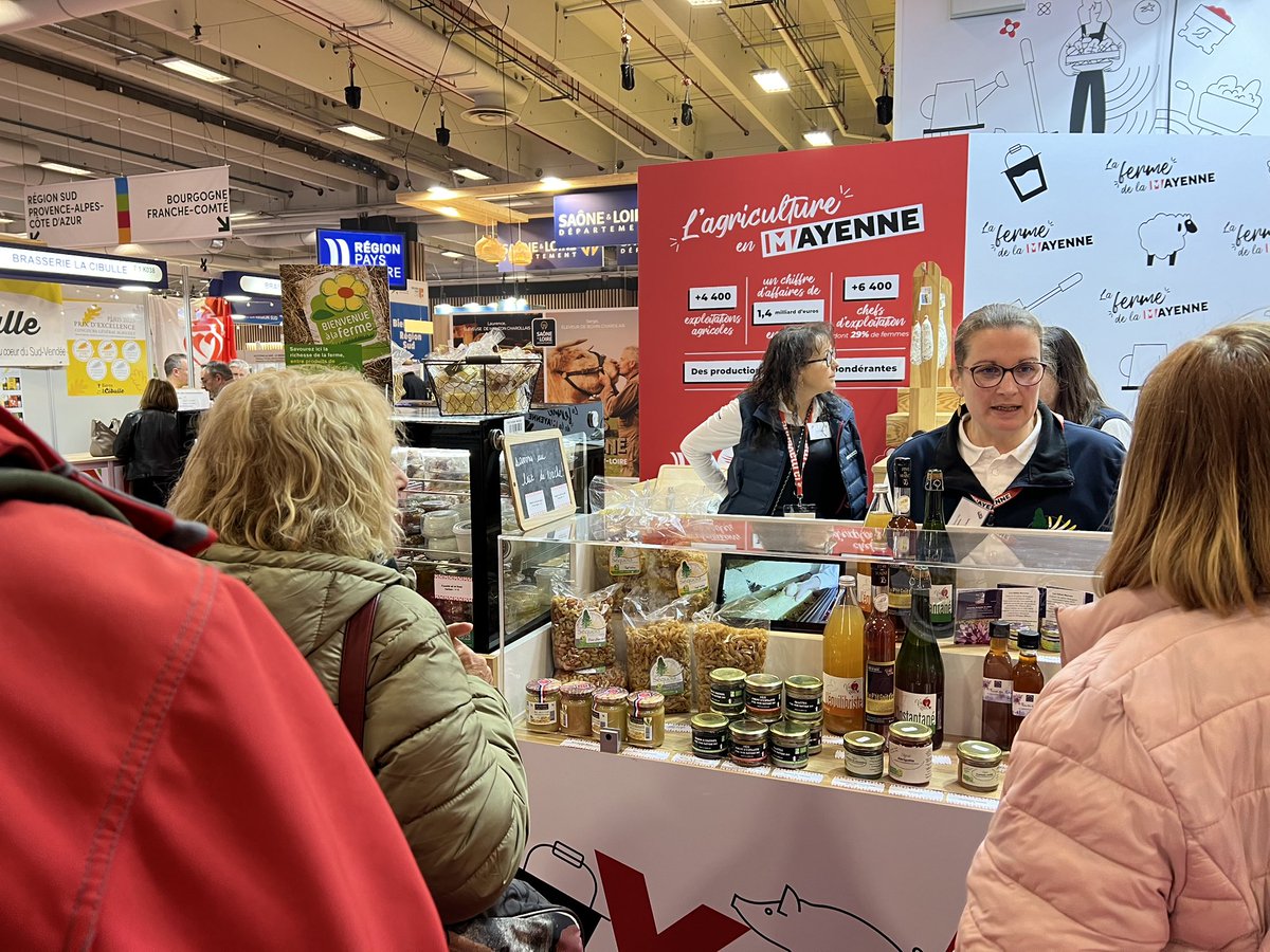 Olivier Richefou (@olivierrichefou) on Twitter photo 🐓🐄🌾 Merci aux producteurs présents sur le stand de <a href="/lamayenne/">La Mayenne, le Département</a> et <a href="/ChambagriPdL/">Chambres agri PdL</a> (Hall 7-1).
Venez à leur rencontre et savourez leurs produits, dont certains primés au <a href="/cga_paris/">Concours Général Agricole</a> , qui font la richesse de notre #Mayenne <a href="/Bienvenueferme/">Bienvenue à la ferme France</a>
#SIA2025 #CGA 🐓🐄🌾 Merci aux producteurs présents sur le stand de <a href="/lamayenne/">La Mayenne, le Département</a> et <a href="/ChambagriPdL/">Chambres agri PdL</a> (Hall 7-1).
Venez à leur rencontre et savourez leurs produits, dont certains primés au <a href="/cga_paris/">Concours Général Agricole</a> , qui font la richesse de notre #Mayenne <a href="/Bienvenueferme/">Bienvenue à la ferme France</a>
#SIA2025 #CGA