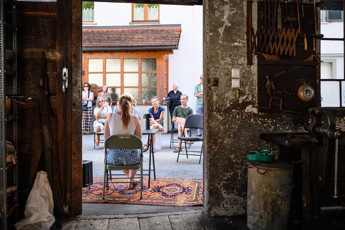 Unsere Miniatur-Literatur zum Ausdrucken. Jetzt  mitmachen, und die Poolbar-Ticketliteratur 2025 gestalten! Alle Infos unter: poolbar.at/ticketliteratu… #PoolbarFestival2025 #Feldkirch