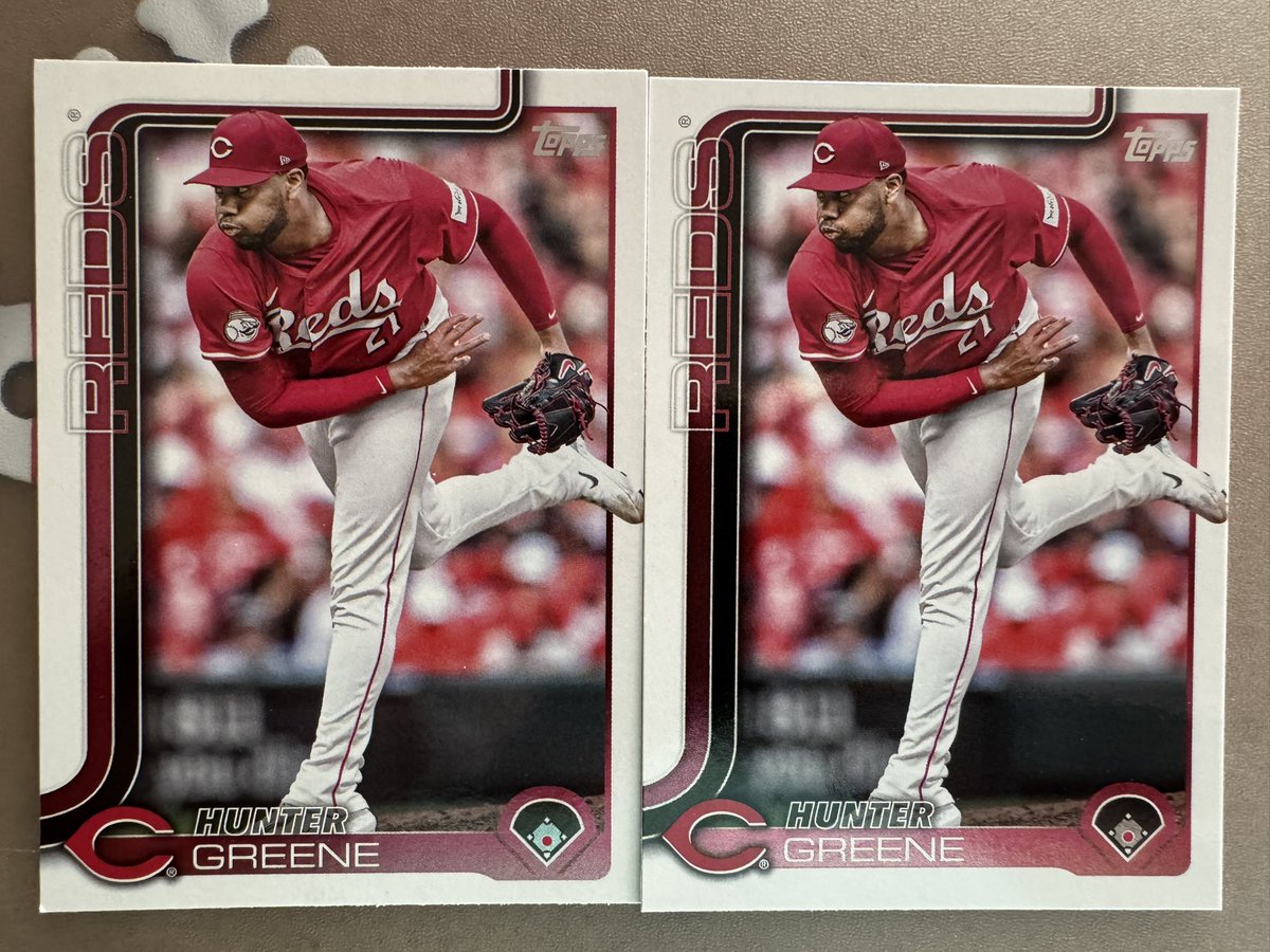 One Barry Larkin &amp; one random Reds card every day. 

Ready for Hunter to terrorize batters this season.
#BarryLarkin