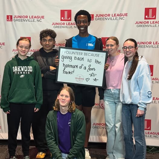 We are proud of Erik and Utah's work with Teen Leadership. Recently, they volunteered to help out at the Junior League Volunteer Expo.
