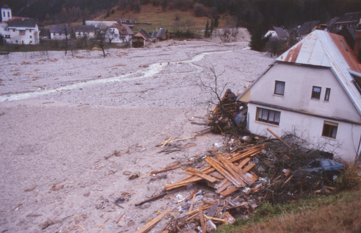 DisastersChart's tweet image. In case you missed it, we published an interview in our first 25th anniversary article with the Project Manager of the Charter's very first activation in 2000: bit.ly/3EAMr7a
The interview provides insight into how the Charter has evolved since those early days.