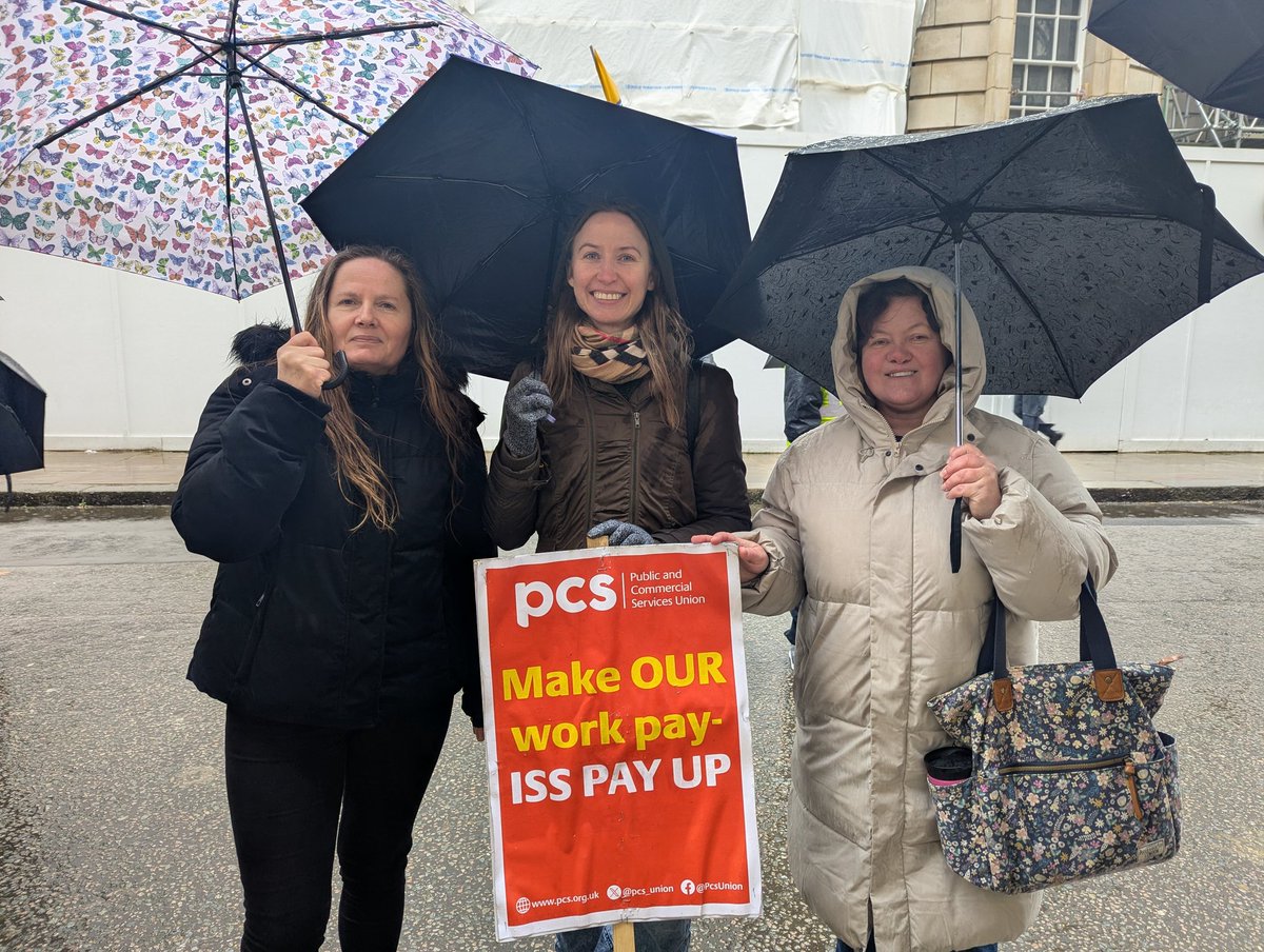 PCS Union in Whitehall 🚩💚✊🏾 tweet media