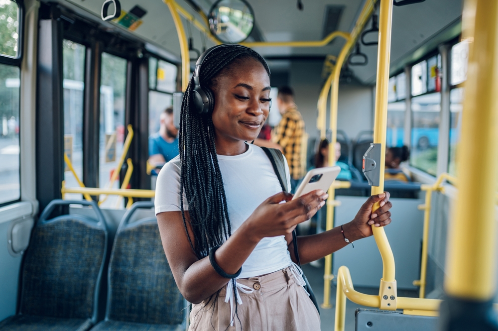 WarksBuses's tweet photo. 🚍✨ Happy Hump Day! 🌟 

Why not make your midweek commute a breeze by hopping on the bus? 🚌💨

Save on fuel, reduce your carbon footprint, and enjoy some extra time to relax or catch up on your favourite podcast. 📚🎧 

Let's make every Wednesday a #BusDay! 🌍💚 https://t.co/CQrrtA3bPh