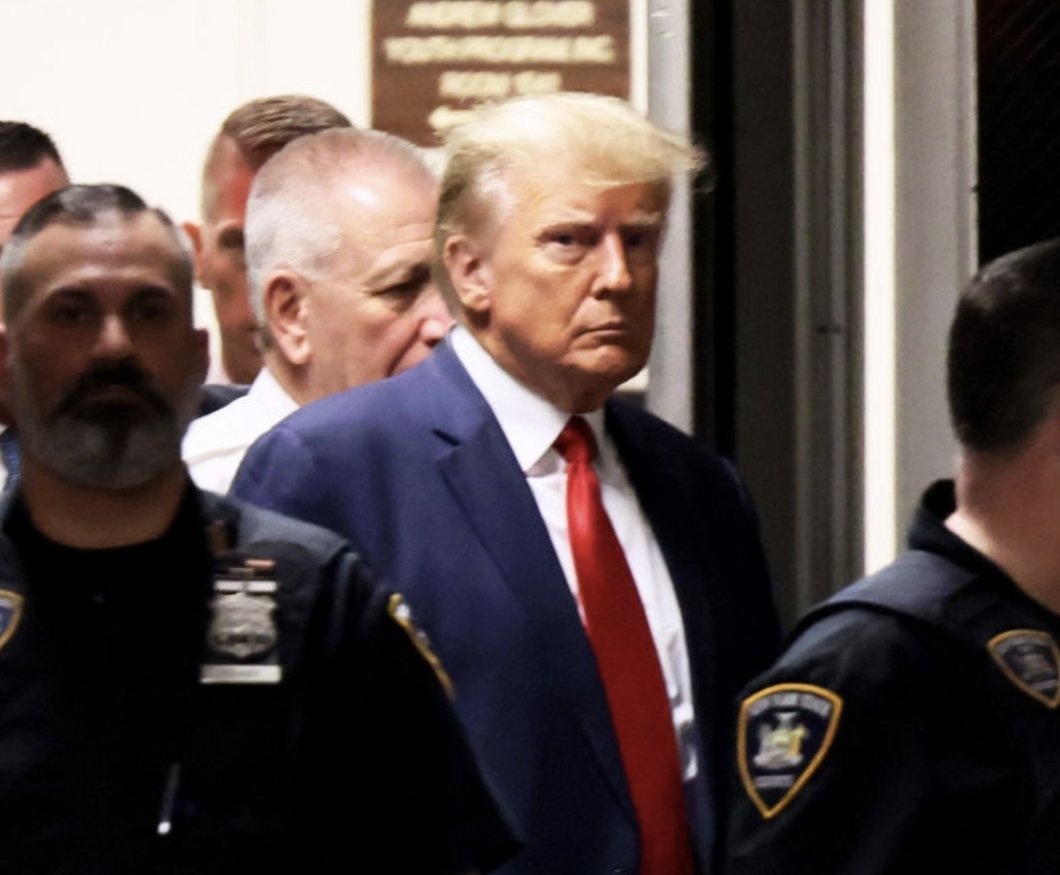 SoranaDM's tweet image. President @realDonaldTrump, just like they tried to silence you in America, now they are doing the same to @CG_Romania in Romania. 
This is a global struggle for truth and justice.
 Romania needs your voice now—please speak out for freedom and democracy!