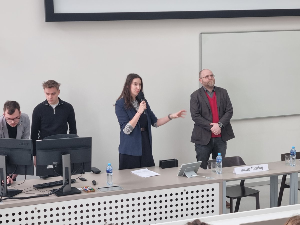 Právnická fakulta MU tweet media