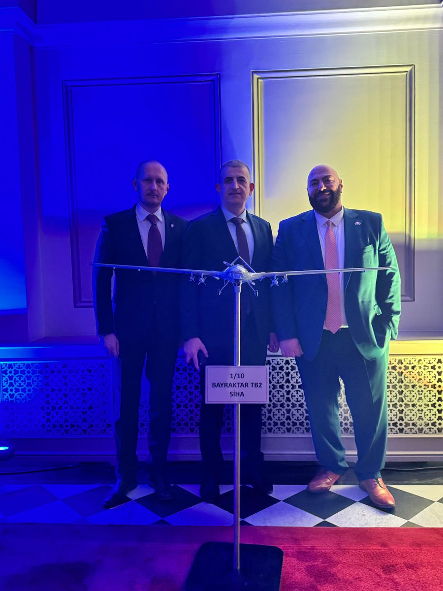 KenanPoleo's tweet photo. Three years since Russia’s full-scale invasion of Ukraine.

What was meant to last weeks has become a military, economic, and diplomatic disaster for Russia—while Europe stands more united than ever.

Last night, I was honoured to host an event with 🇺🇦 Consul General Roman Nedilskyi, remembering those lost and celebrating Ukraine’s resilience.

Ukraine’s fight depends on private sector support. That's why I was pleased to welcome UK, Turkish & global business leaders, including Haluk Bayraktar (@haluk) of @BaykarTech at the Consulate.

🇬🇧 stands with Ukraine. For as long as it takes.

Slava Ukraini! 

@UKinTurkiye @CGUinIstanbul