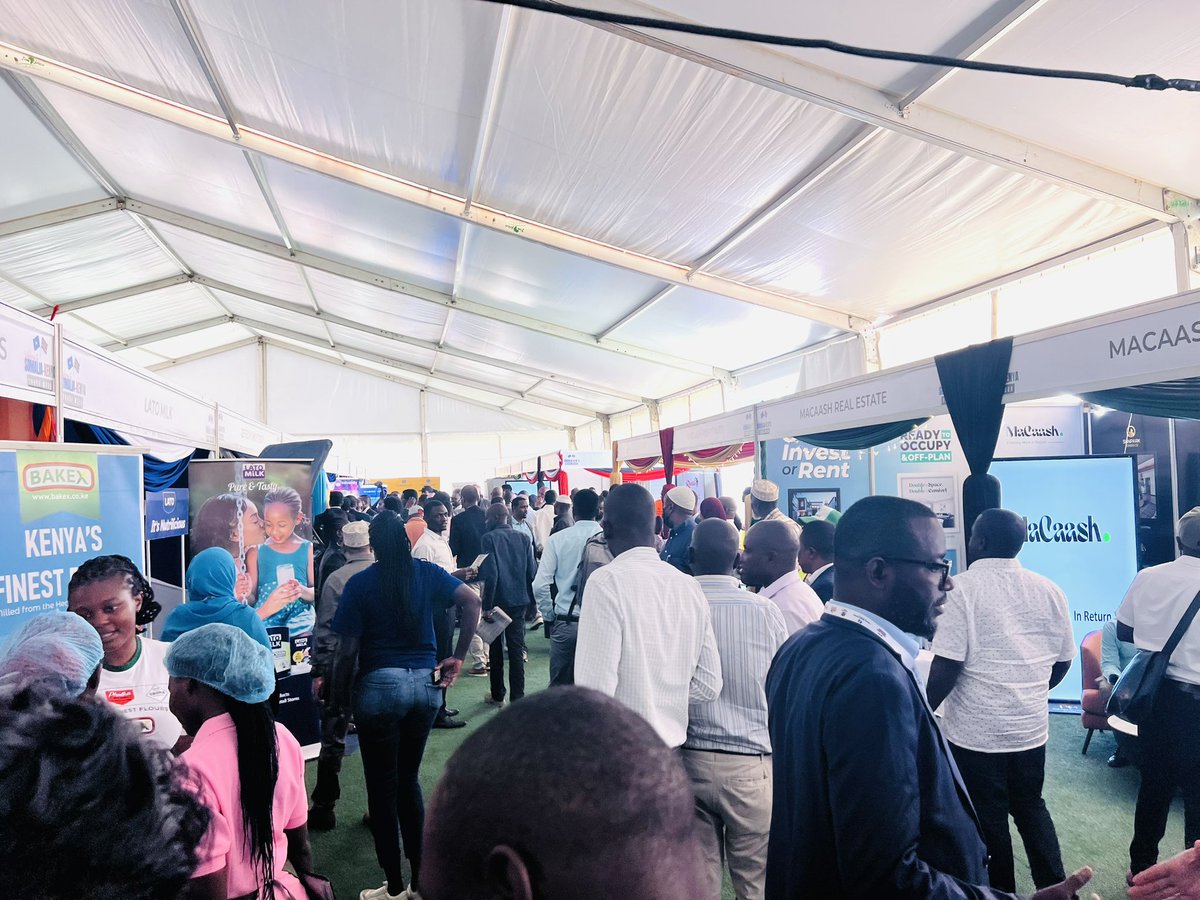 Waes Abdullahi Abdinoor (@waesabdullahi) on Twitter photo The Somali-Kenya trade week is officially open!
Kenya and Somali are not only neighbors but have a connection that transcends borders!
Our peoples are connected by blood Mungu ibariki Africa
<a href="/bbsmallnairobi/">BUSINESS BAY SQUARE MALL</a>
<a href="/AsmaliMedia/">Asmali Media, Events & PR™️</a> amazing work as always for the splendid work in The Somali-Kenya trade week is officially open!
Kenya and Somali are not only neighbors but have a connection that transcends borders!
Our peoples are connected by blood Mungu ibariki Africa
<a href="/bbsmallnairobi/">BUSINESS BAY SQUARE MALL</a>
<a href="/AsmaliMedia/">Asmali Media, Events & PR™️</a> amazing work as always for the splendid work in