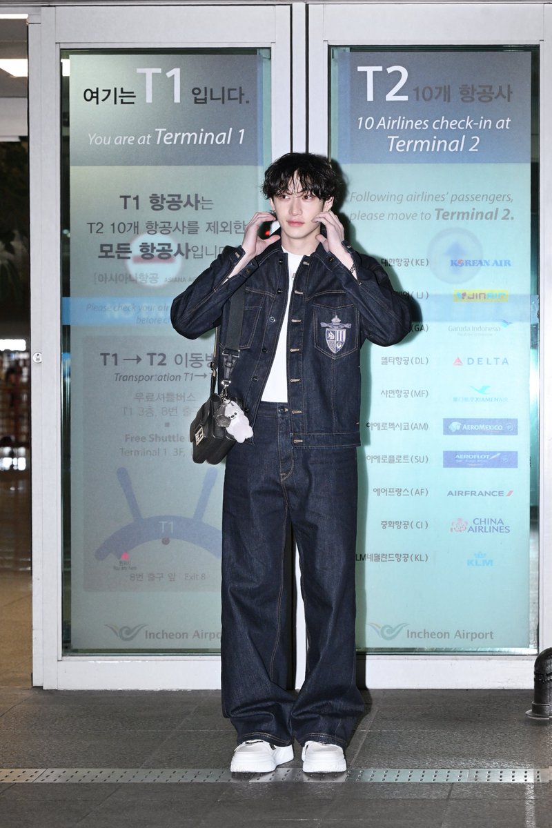 #FendiAmbassador Bang Chan was spotted at Incheon International Airport in a #Fendi look on his way to Milan to attend the #FendiFW25 show.