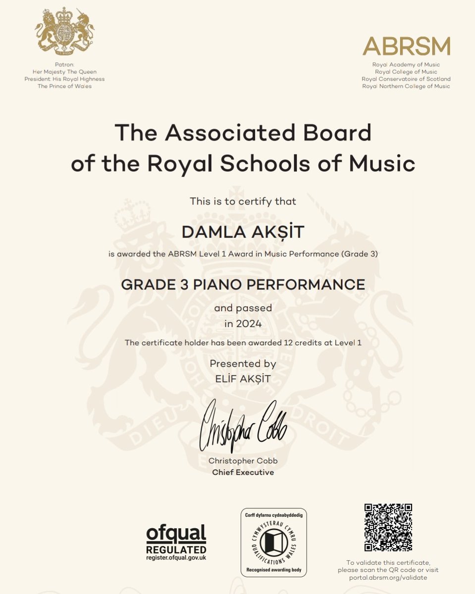 rockgitarkursu's tweet photo. Ogrencim Damla piyano'da royal akademi 3.grade sertifikasını aldı 😇 https://t.co/40Mqb1kpEY