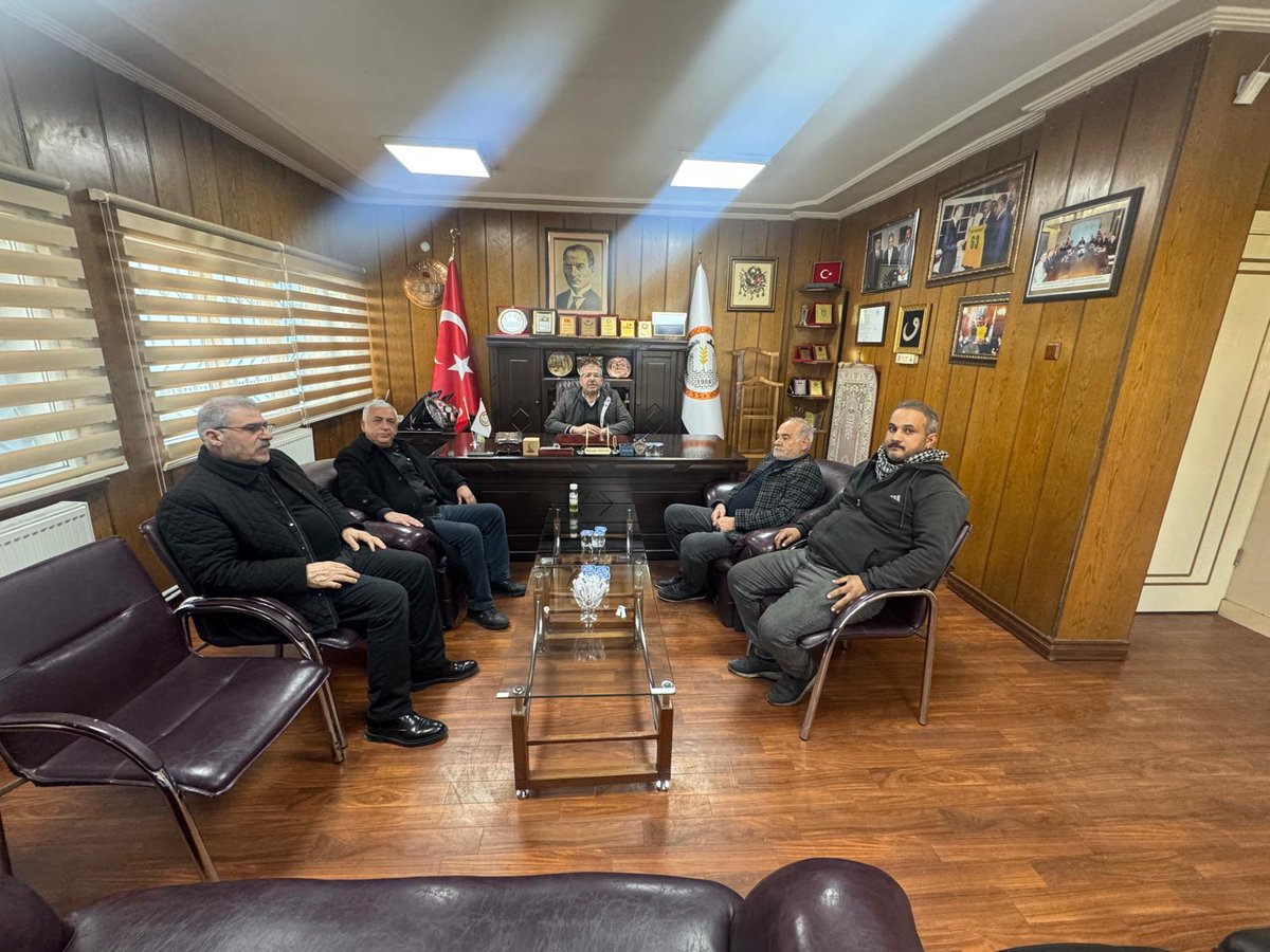 Şanlıurfa evren sanayi koparatifi başkanı kıymetli abimiz Mustafa aslanı ziyaret ettik ilgi ve alakası için tşk ederim