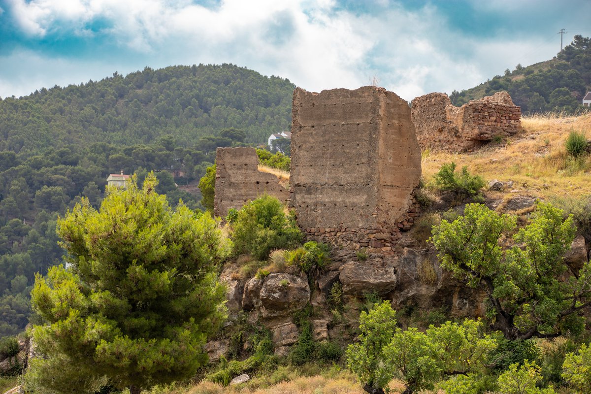 valenciaturisme's tweet image. Descubre Segart 🏞️🏰, rodeado de montañas y enclavado en plena Sierra Calderona,  es perfecto para una escapada de naturaleza y patrimonio🌿✨

#Segart #València #Valènciaturisme @dipvalencia @c_valenciana @ajsegart