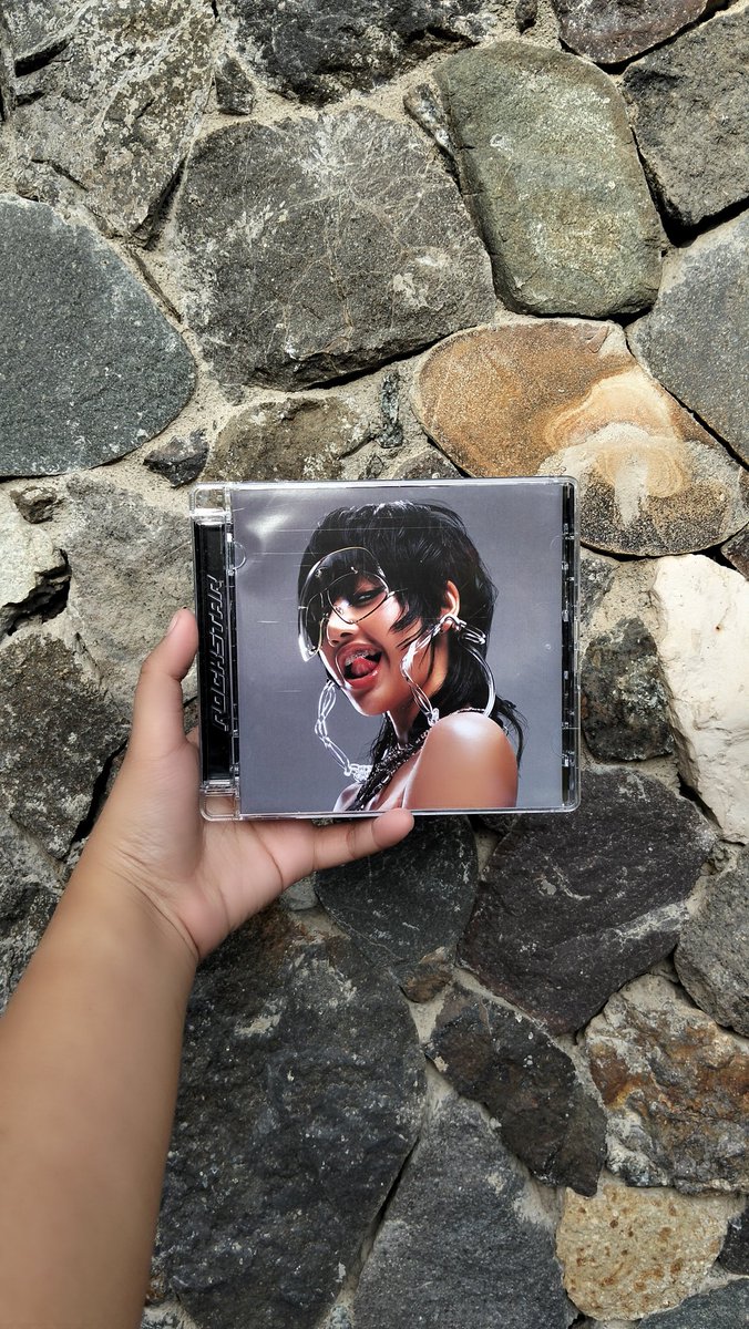 lesyeuxdebp's tweet photo. it took a while, but it's finally home 🫶🏻 #BeulpingFEEDBACKS https://t.co/30HdggpNJn