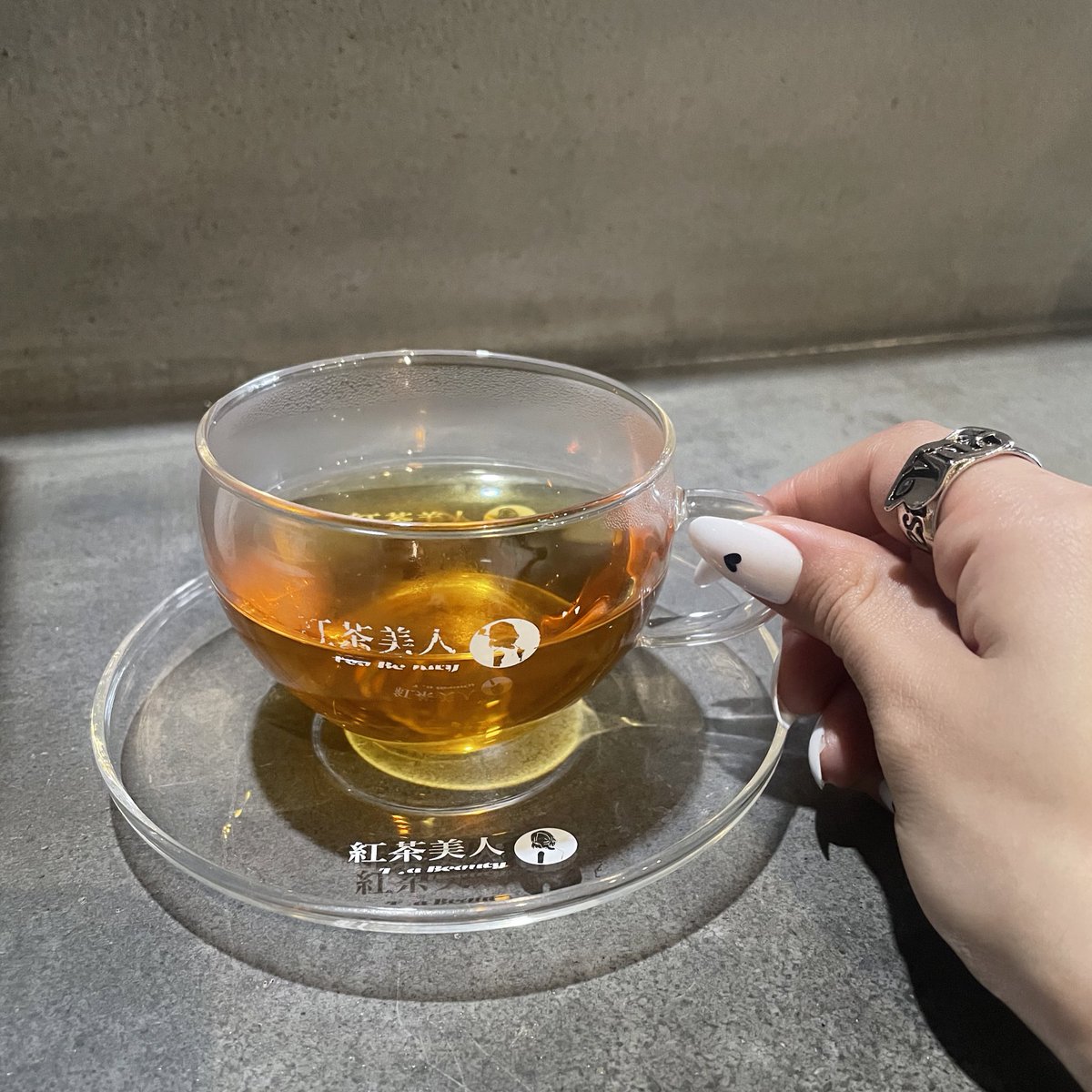 T_oKa723's tweet photo. 心を癒しに行ってきた🫧🫖
#紅茶美人  
#日常垢
#日常垢さんと繋がりたい https://t.co/TyiiCIxjSX