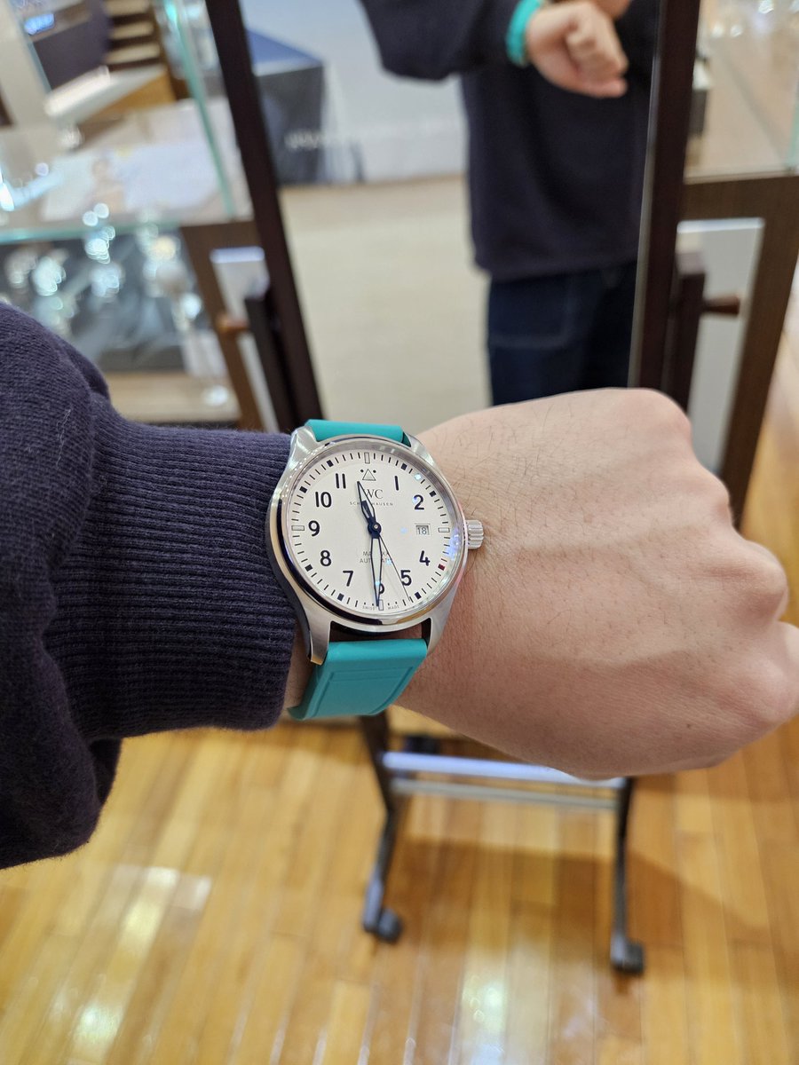 mepa_krf's tweet photo. MARKXX 
ラバーバンドに替えてみた

一気に性格変わる💡
最&amp;高✨

#IWC #markxx #パイロットウォッチ #watch https://t.co/3uxeRU2pzn