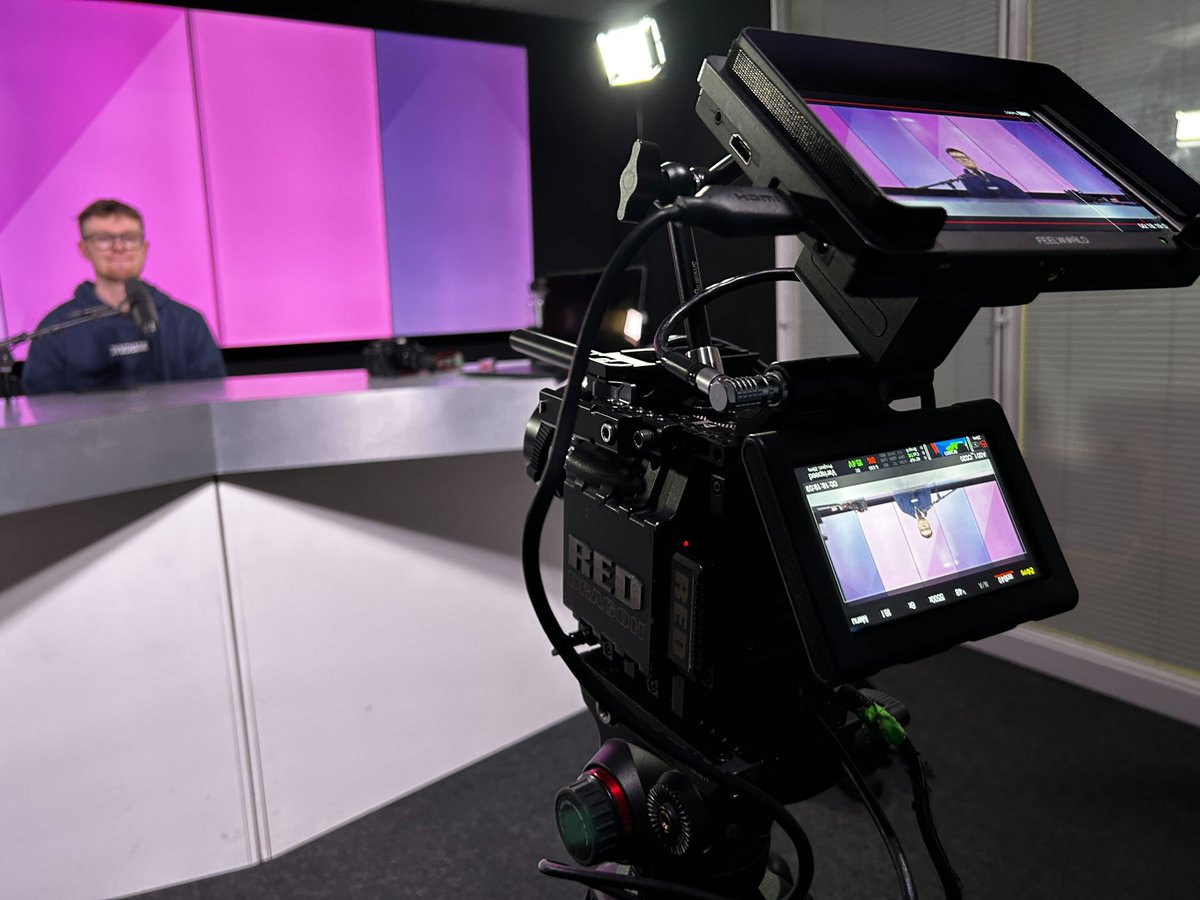 progmediauk's tweet image. Hey everyone,

We&apos;ve got some awesome new content coming your way soon!

We had a blast filming with the Red Dragon camera, and the footage looks incredible.

You won&apos;t want to miss it!

#reddragon #reddragoncamera #shotonred #podcasting  #podcast