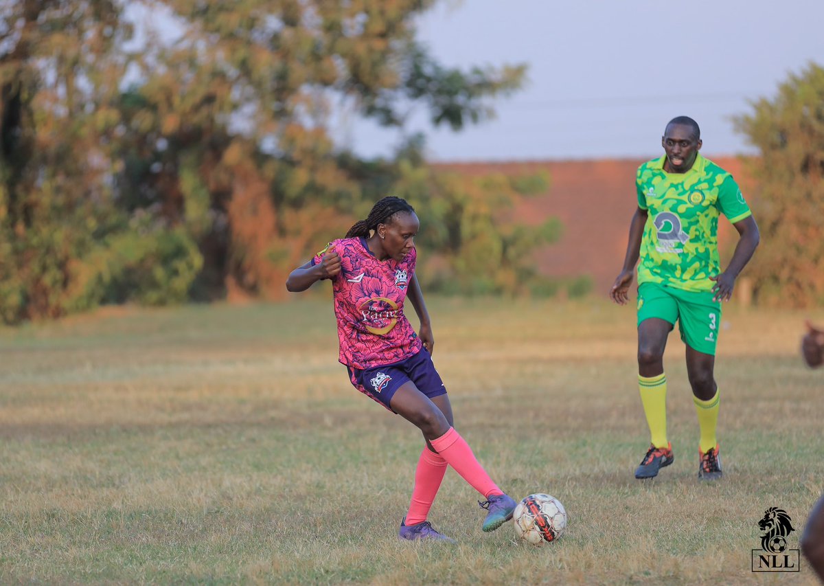 BwerasFc's tweet photo. Networking with the elders proved more challenging than expected, but the girls put up a good fight, and the outcome was still positive.
Well played @kafubz &amp; @BonsheFc https://t.co/RdTAdokWYK