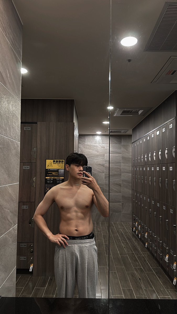 努力增肌🥲🥲🥲
#台北 #單男 #約