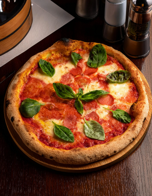Our famous pizza dish served in our restaurant based in Harlow. 
Visit the website on my profile for more information!
🍕🍕🍕

#Pizza #Harlow #Restaurant #Italy #Italian #Food