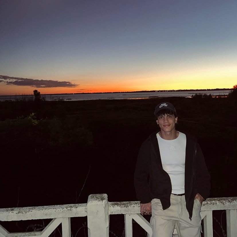 Hoy cumple años la persona que más amo en el mundo entero
<a href="/NahuelPirovano/">Nahuel</a> pásala muy lindo hoy, te lo mereces💘