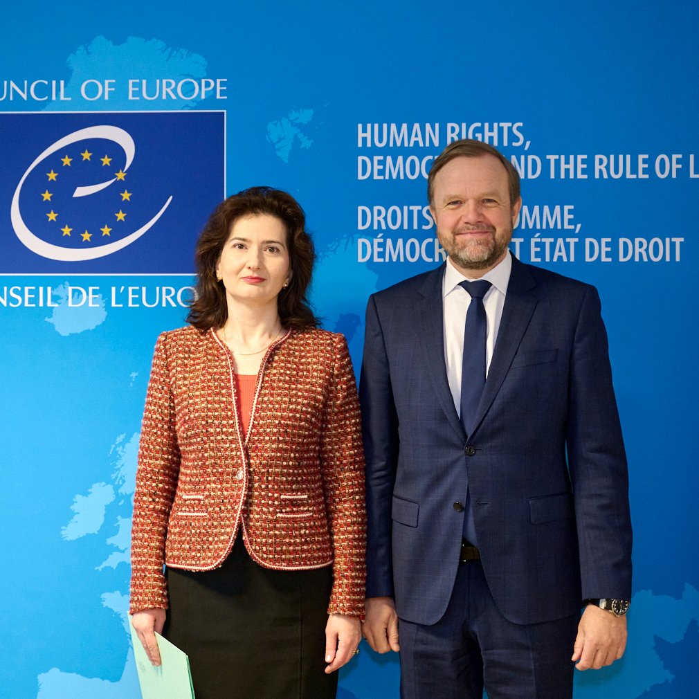 Thank you, Moldova 🇲🇩and Ambassador Daniela Cujbă, for your support and for signing the European Convention for the Protection of Pet Animals <a href="/MoldovaCoE/">PR Moldova CoE</a> <a href="/DanielaCujba/">Daniela Cujba</a> <a href="/CoE_RuleofLaw/">Council of Europe Rule of Law</a>