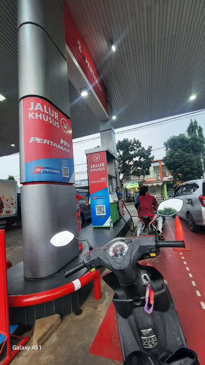 Sudahkah isi pertalite hari ini?