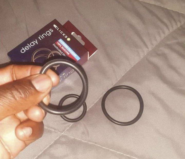 ItsMrHealth's tweet image. Niyapi Matumizi Na madhara ya delay rings, Maana naona sikuhizi zimekuwa kimbilio la Vijana..??

Juzi nilipokea DM ya kijana akidai, Katumia hii Ringi kwa muda mrefu, Kiasi kwamba akiacha kutumia hawezi kabisa Kupiga Shoow...🙌