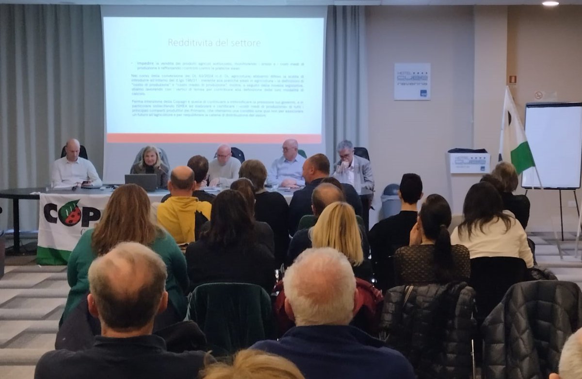 #PAC: novità "mini riforma" del 2024, pratiche sleali e distribuzione valore lungo la filiera sono stati i principali temi all'odg di un partecipato confronto tra pres e DG #Copagri, #Battista e #Solfizi, e una nutrita delegazione di agricoltori associati di #Ravenna.
