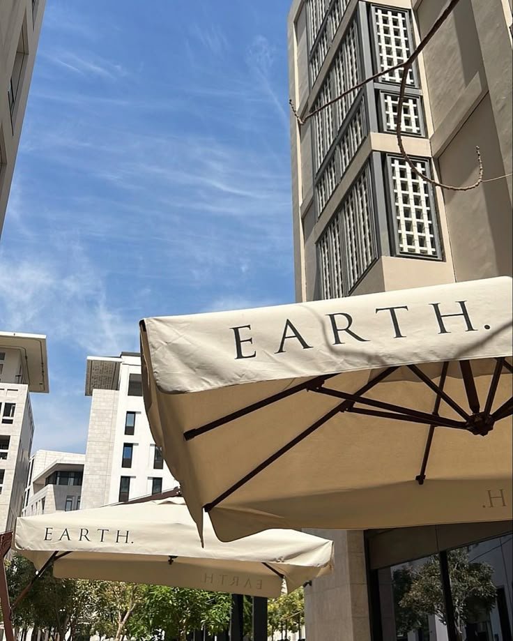 اللهم إني أسألك راحة البال وطمأنينة القلب وارزقني سكينة في نفسي
وين المكان اللي تروح له إذا احتجت تهدّي بالك وتبعد عن الضغوط؟ 🌿☕💆‍♂️