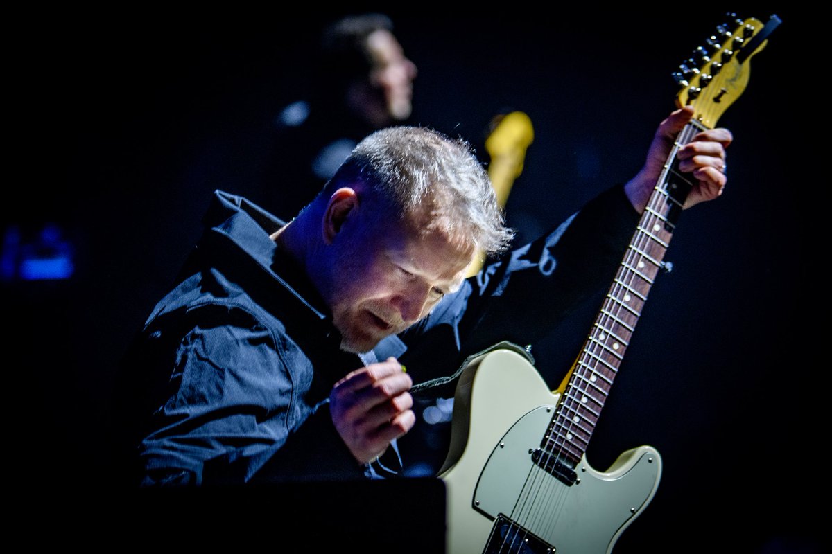 neworder's tweet photo. An unforgettable night in Osaka!

📸 Warren Jackson https://t.co/zuucpiUu06