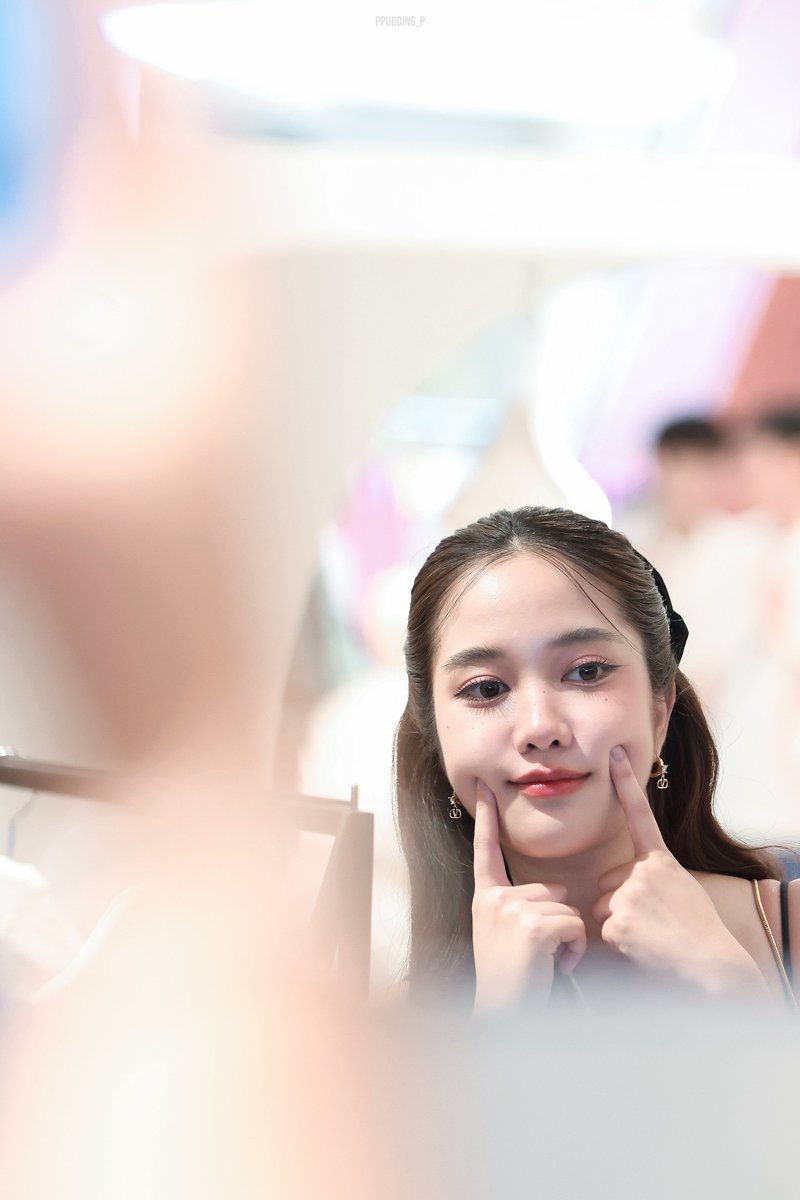 ppudding_p's tweet image. 💕🐣🤏🏻

SAROCHA SIMKHAI CHIDLOM EVENT
#SimkhaixFreen 
#srchafreen