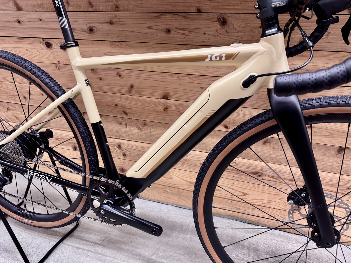 CycleshopPG's tweet photo. BESV JG1 / Sand Stone
#besv 
#ebike 
#jg1 
#ベスビー 
#電動自転車 
#電動アシスト自転車 
#自転車 
#自転車のある生活 
#広島 
#広島市 
#袋町 
#うらぶくろ 
#cycleshoppg https://t.co/2qNGWc8oAE