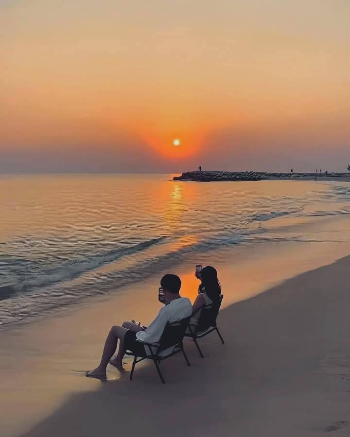 One day, you’ll understand how important it is to choose wisely who to share your laughter, sunsets, and Sundays with, because those are the moments when the heart and soul truly breathe.