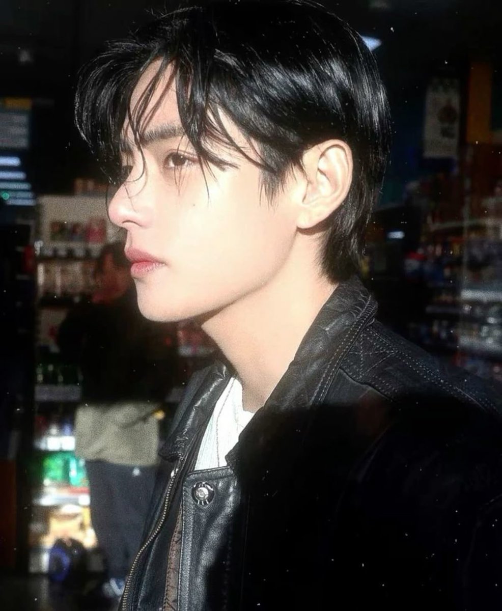 ᅠᅠ                      EROS HAN
ᅠᅠ                the god of desire.
ᅠᅠ             21ic&amp;ooc. he/him. bi.
ᅠᅠ         trauma kinks. mdni. model. 
ᅠᅠ                #krp18 #kpoprp18