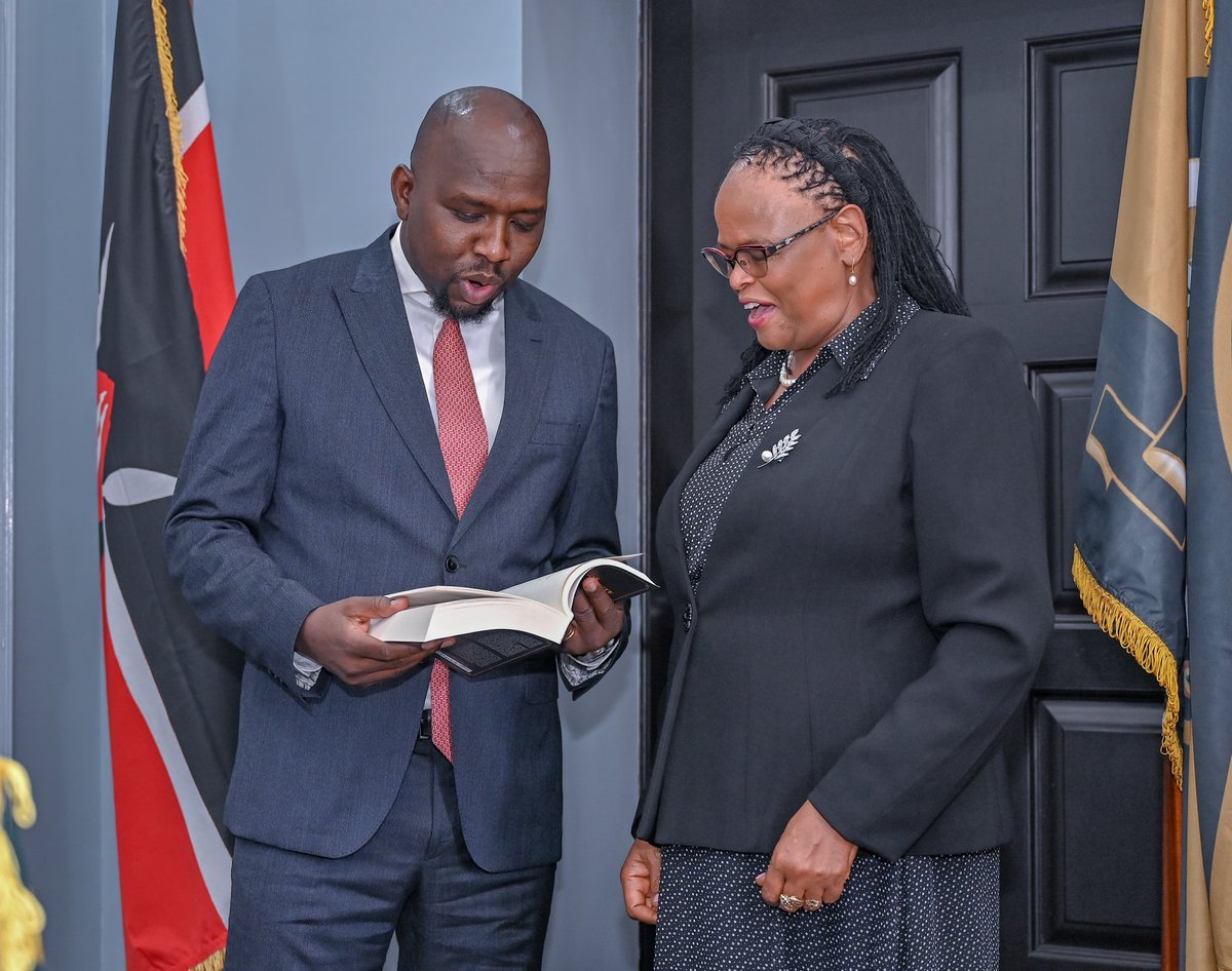 hosea606666's tweet photo. Cs Kipchumba Murkomen with CJ Martha Koome to discuss about Gachagua sentiments in meru😊
|Sharpening Smiles|Universities Fund|AFCON|Nairobi Rotting|Nairobi County|DorcasRugut BribedBy2Million|Arrest MsDorcasRugut|#MainaAndKingangi #DorcasRugutExposed #GoingPurple #KwaleFocus #ArrowDentalDigitalCentre #KalonzoOneManArmy |Sewage Governor|RiggyG|Ruto Delivers|Wamunyoro Snake|Gachagua|Riggy Dumb wiper|