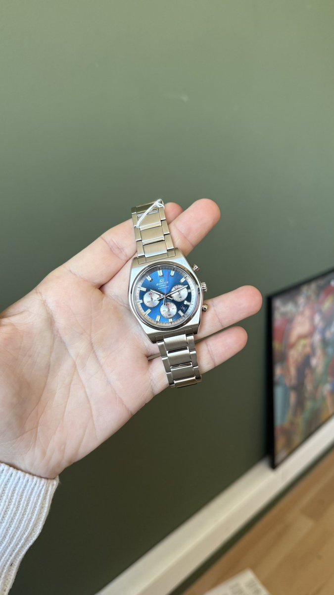 Non mais Casio c’est TROP

Et c’est un verre saphir dessus
