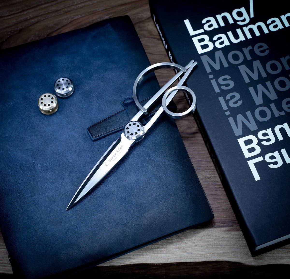 安い・便利・ハイスペックだけで動かせる人の感情には限界あると思ってます。そこをいかないからこそ、このハサミを作れました！