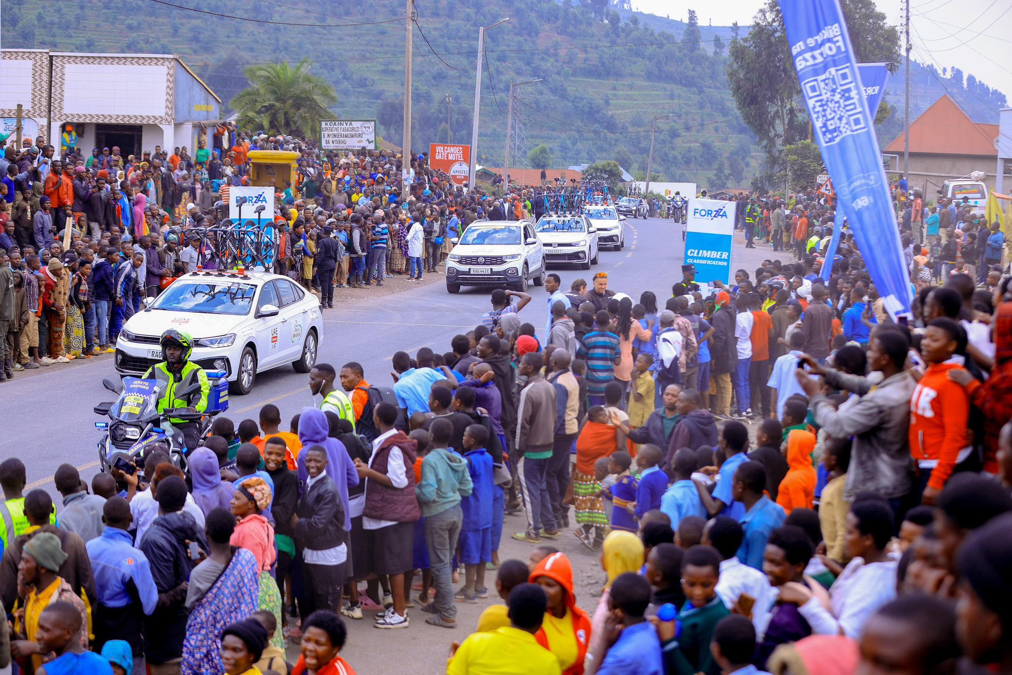 GktaLqCXgAA5k3Z?format=jpg&name=large