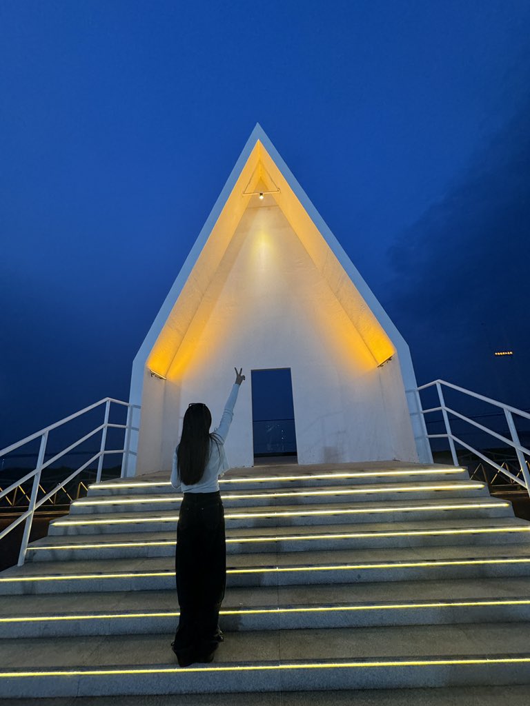 一男子因炒加密货币致贫，在自己家中直播“俄罗斯轮盘自杀... 
目前热度刚刚在国内传开，很大机会
代币 $rirp
CA: 6rr4Qe5hVApGXhEMLjmKA6LdyZxPpndTsHwG8FUGzTbh