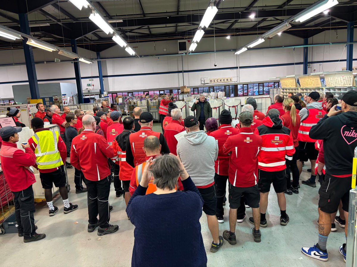 Best of the job, speaking directly to Delivery members in Orton Southgate DO about the latest updates on the EP takeover, RM talks relating to Section 5, USO pilot activity and more importantly walking the floor and listening to their day to day issues and helping find a way to