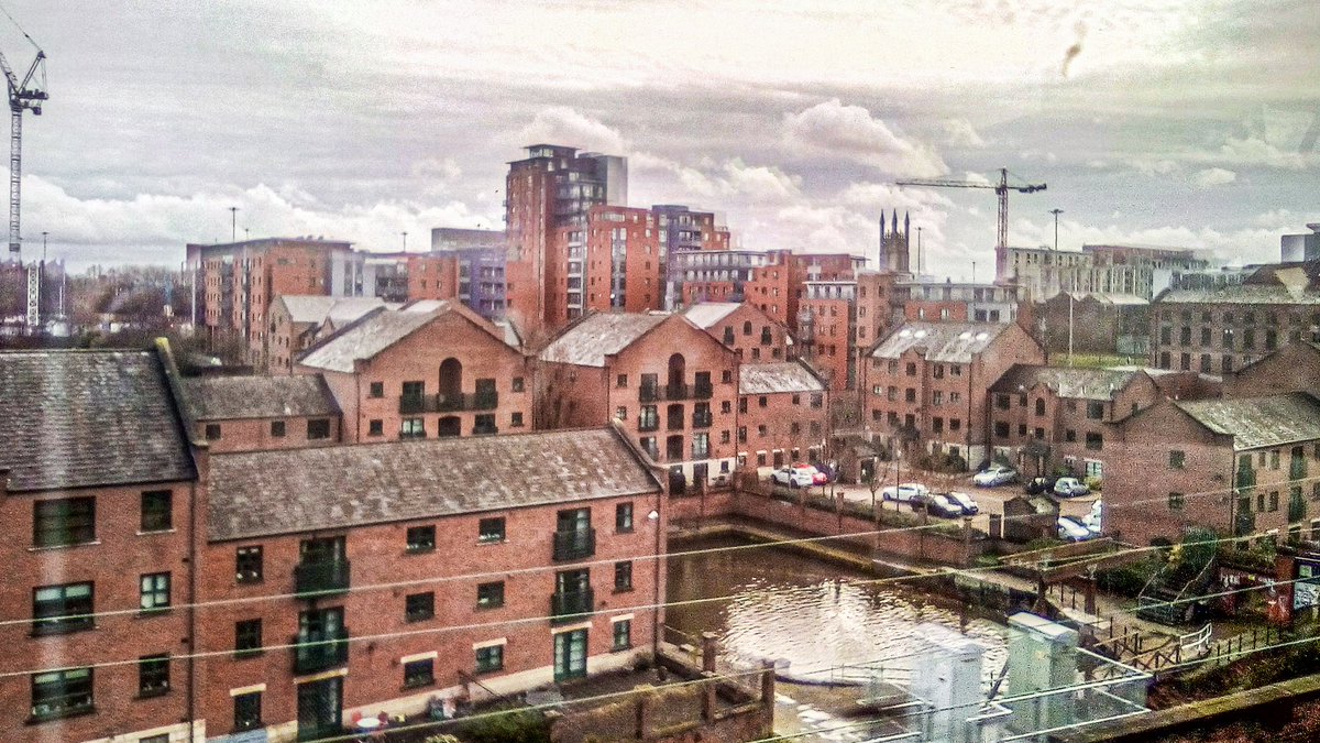 HistoricalMcr's tweet photo. Quite old shot from 2019 can you recognise whereabouts? https://t.co/hb1jqXuuPS