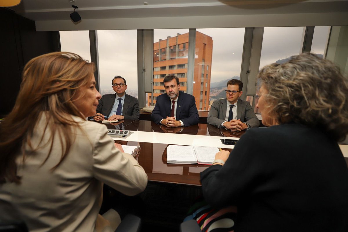 Visit Brasil tweet media