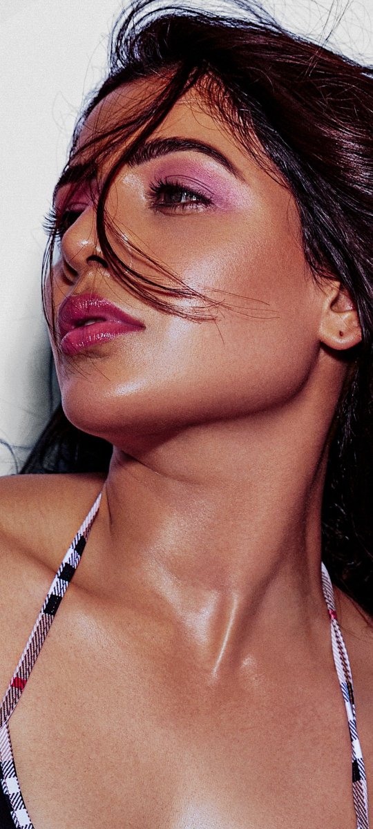 Samantha 🥵💥😋👌🏼

Retouched UHD 😻🤤🖤