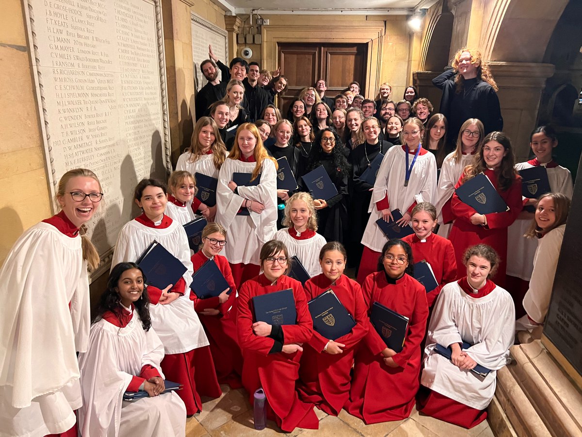 It's double-bill Wednesday! Join us at 6:15 for Evensong sung by the girl choristers, with music by Shephard, the girl choristers, Campkin, Parry, &amp; Rheinberger. The Chapel Choir will be singing Compline at 9:30 - music by Lucy Walker alongside the Syrian song Lao Rahal Soti.