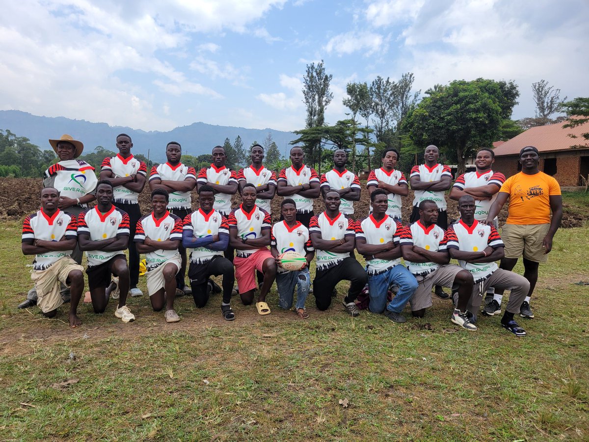 HipposFans's tweet photo. Elgon Wolves have a new jersey courtesy of @GiveRugby Foundation 👏 

#UgandaRugby https://t.co/wtk5vsHAHw