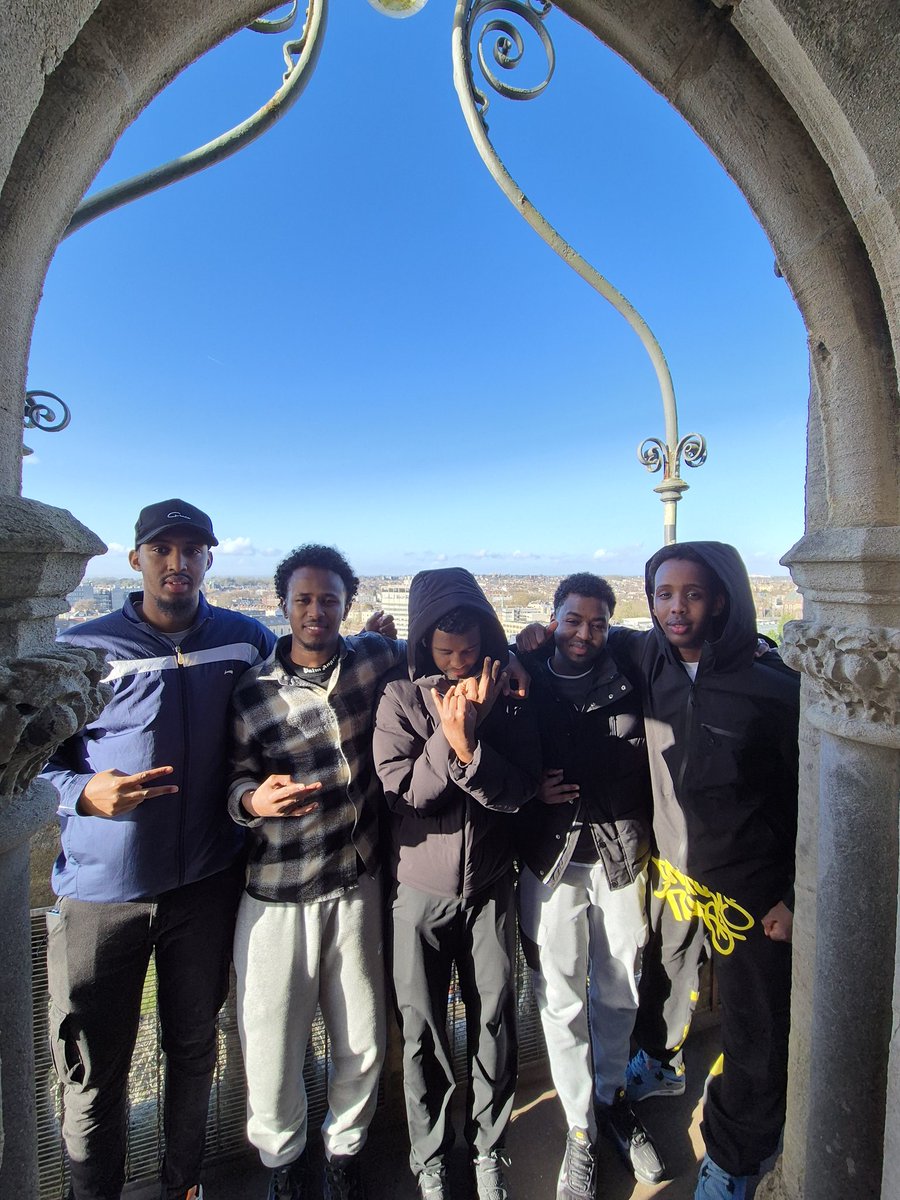 JubbaYouth's tweet photo. 🚀 **Life-changing weekend in Bristol!**  

Our residential trip gave 10 young people a chance to **learn, grow &amp; build confidence** through workshops, football, sightseeing &amp; more!  

Empowering youth, creating opportunities. 🌟  

#YouthEmpowerment #BristolTrip #PositiveChange https://t.co/3cDSqmoUAU