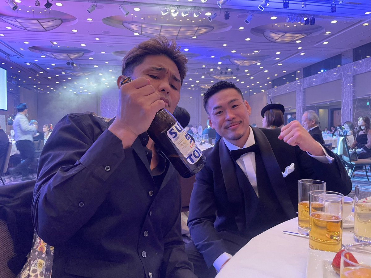 久々にK-1アワード行ってきた

K-1アワードの日は毎年ラウンドガールと選手が必ずなんかあるから、今年はどの選手がどのラウンドガールとなにがあるのか楽しみです

では帰ります
OSU👊