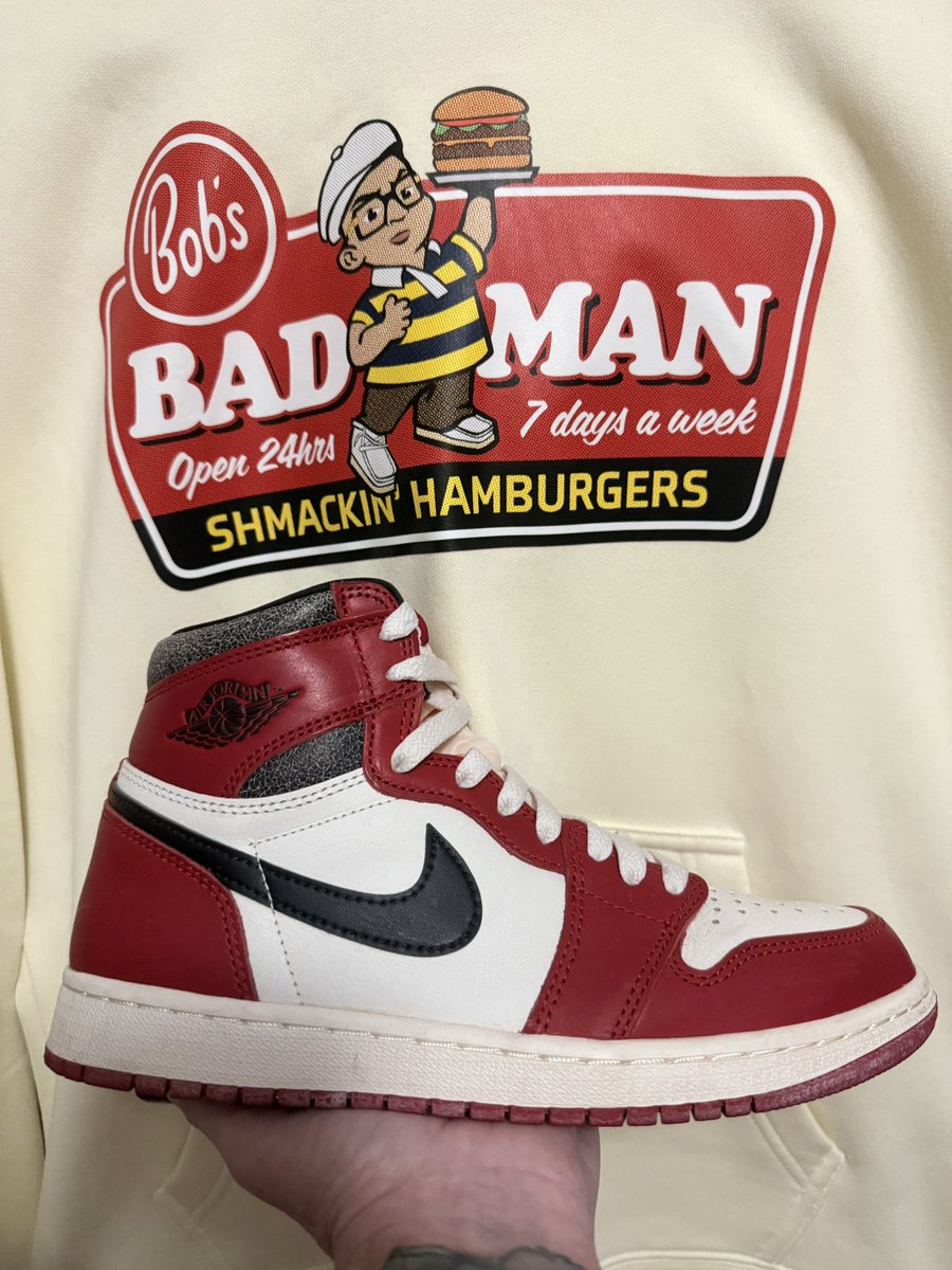 wilcocarla's tweet image. Day 26 of #BHMKOTD25: “Bakes with Love.” Pulling a trifecta w/besties @rjolli007 &amp;amp; @shilohnsam (&amp;amp; prob a lot of others)😂 with the AJ1 Retro High OG ‘Chicago Lost &amp;amp; Found.’ Badass ‘Bad Man’ hoodie by the 1 &amp;amp; only @IXXI_dante!🥰 Take care of yourselves &amp;amp; be good to each other!♥️🫶🏼
